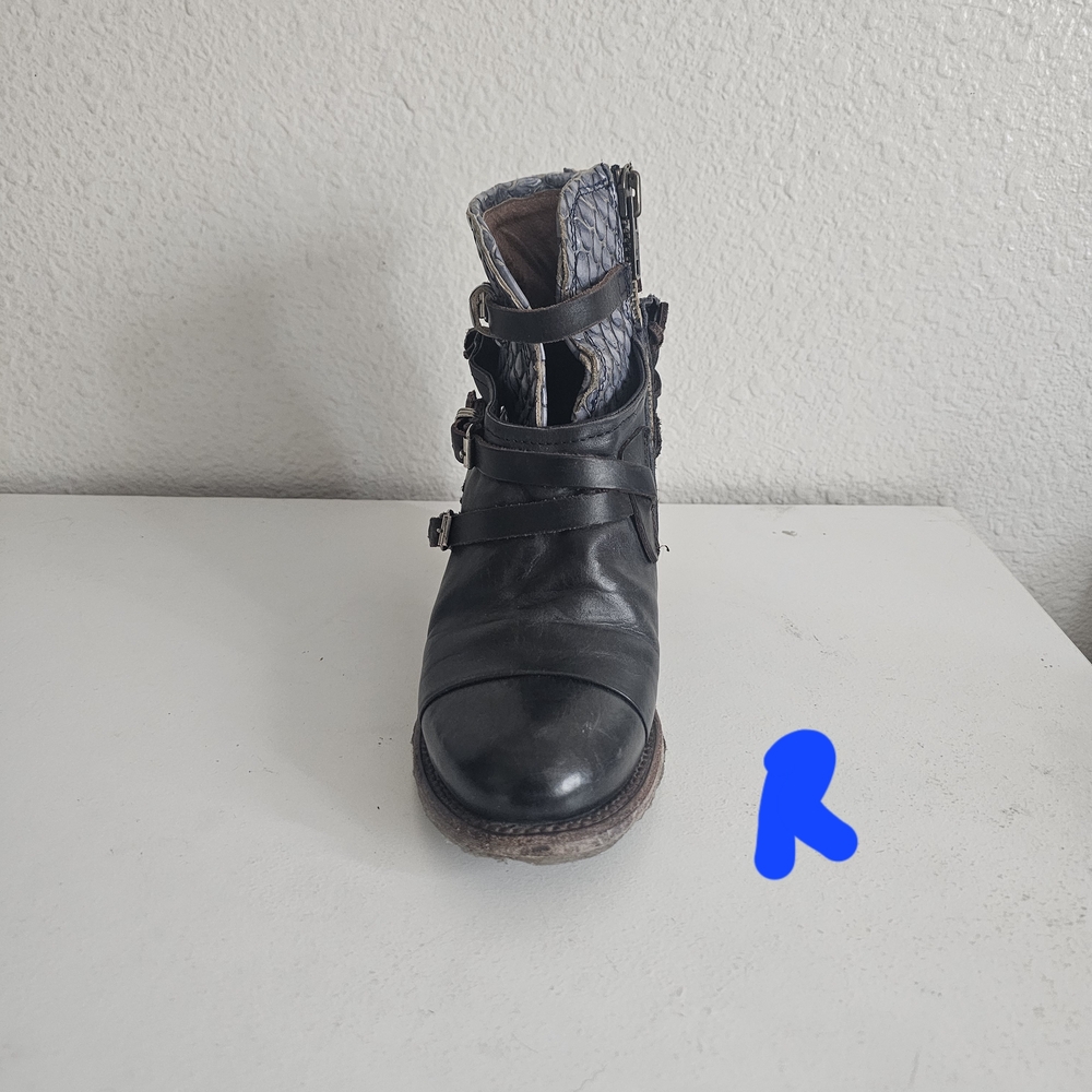 Freebird by Steven Black Leather Ankle Boots - Picture 7 of 13